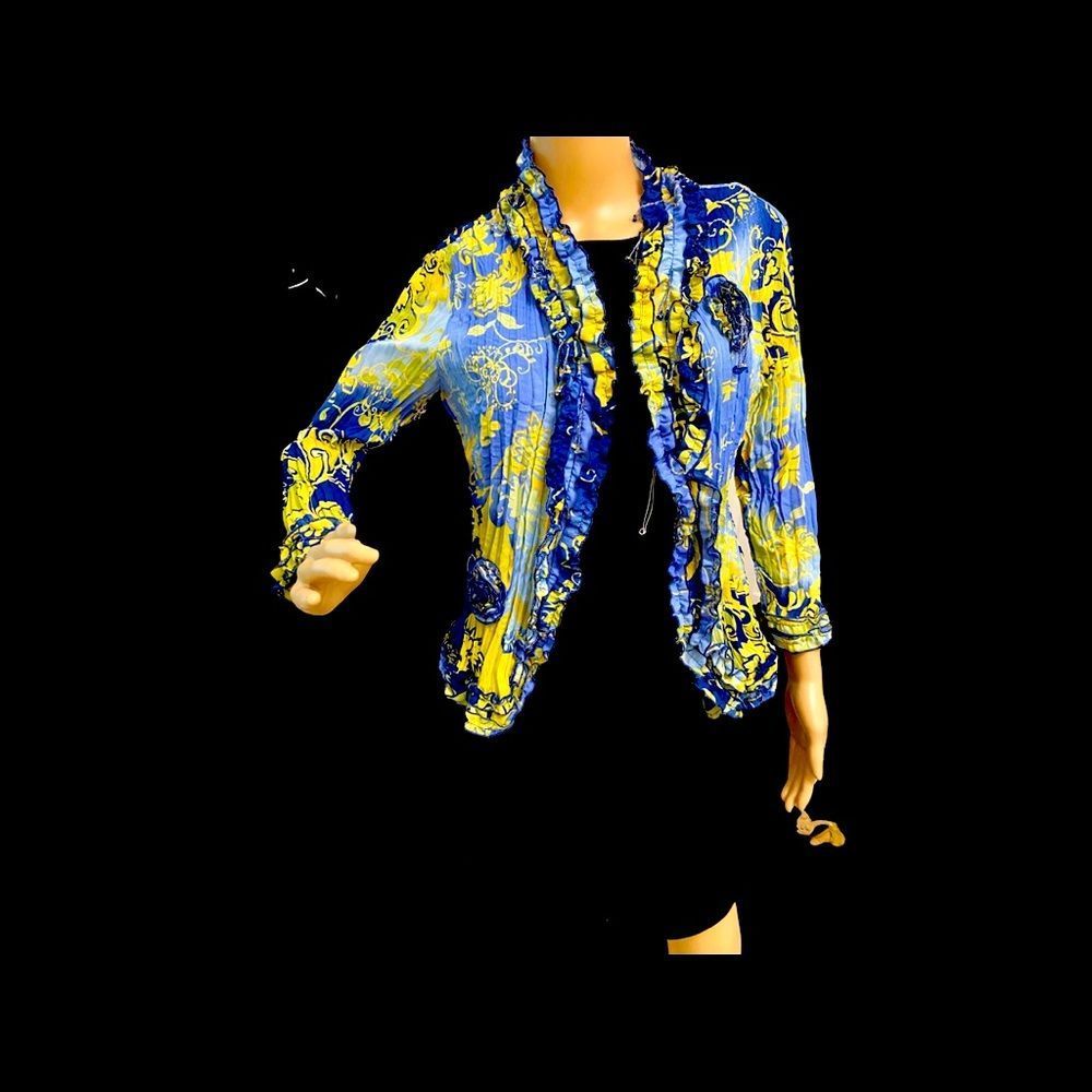 Piano.  Boutique top